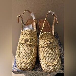 AEROSOLES Woven Beige Espadrilles